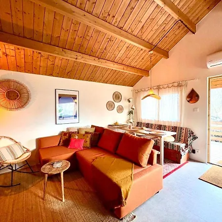 Сasa de vacaciones Bohemian Style House With Private Jacuzzi And Sauna And Free Parking Near Amsterdam And Airport *