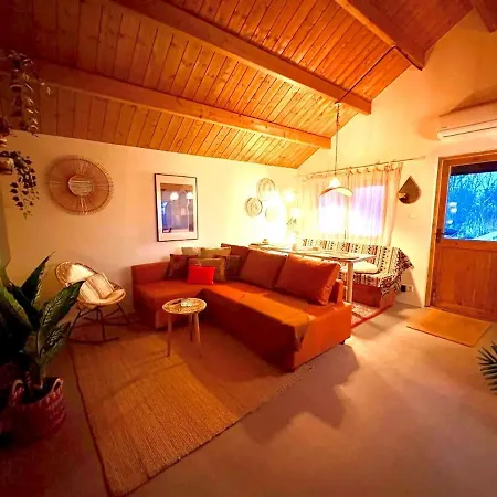 Bohemian Style House With Private Jacuzzi And Sauna And Free Parking Near Amsterdam And Airport Сasa de vacaciones Vijfhuizen