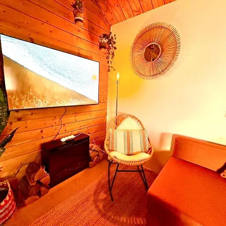 Bohemian Style House With Private Jacuzzi&sauna&free Parking Near Amsterdam&airport * Vijfhuizen