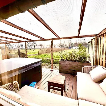 Bohemian Style House With Private Jacuzzi And Sauna And Free Parking Near Amsterdam And Airport Сasa de vacaciones