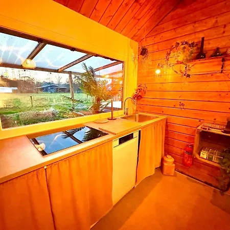 Сasa de vacaciones Bohemian Style House With Private Jacuzzi And Sauna And Free Parking Near Amsterdam And Airport Vijfhuizen