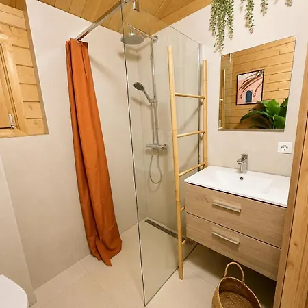 Bohemian Style House With Private Jacuzzi&sauna&free Parking Near Amsterdam&airport