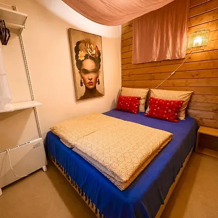 Bohemian Style House With Private Jacuzzi&sauna&free Parking Near Amsterdam&airport * Vijfhuizen
