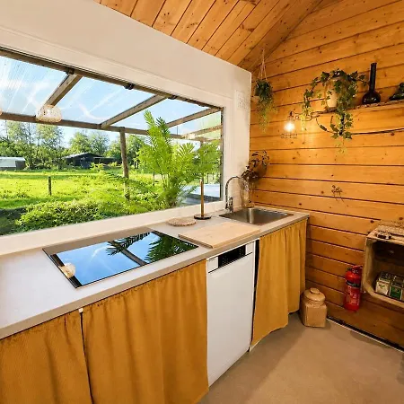 Bohemian Style House With Private Jacuzzi&sauna&free Parking Near Amsterdam&airport * Vijfhuizen